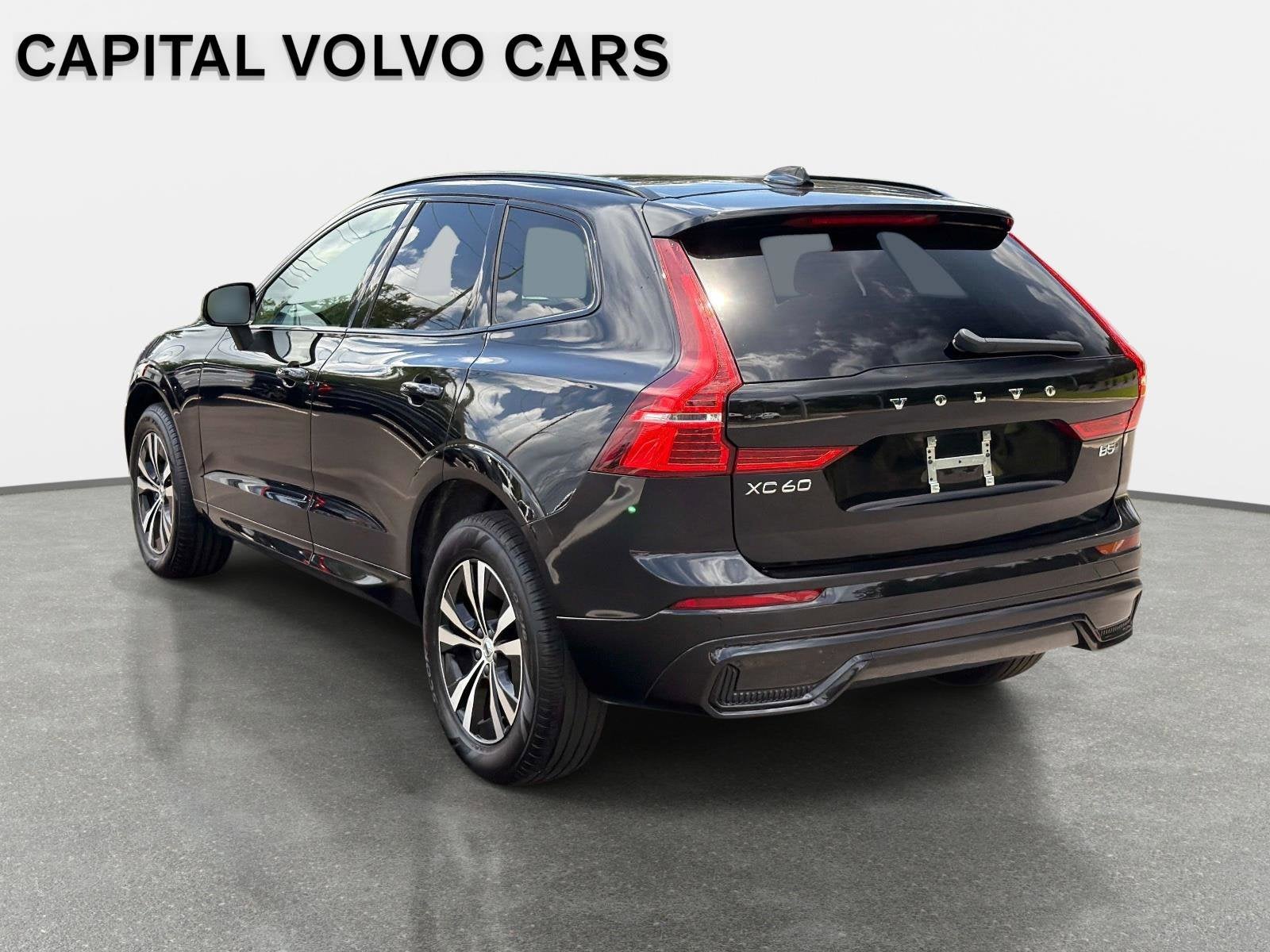 2025 Volvo XC60 Core