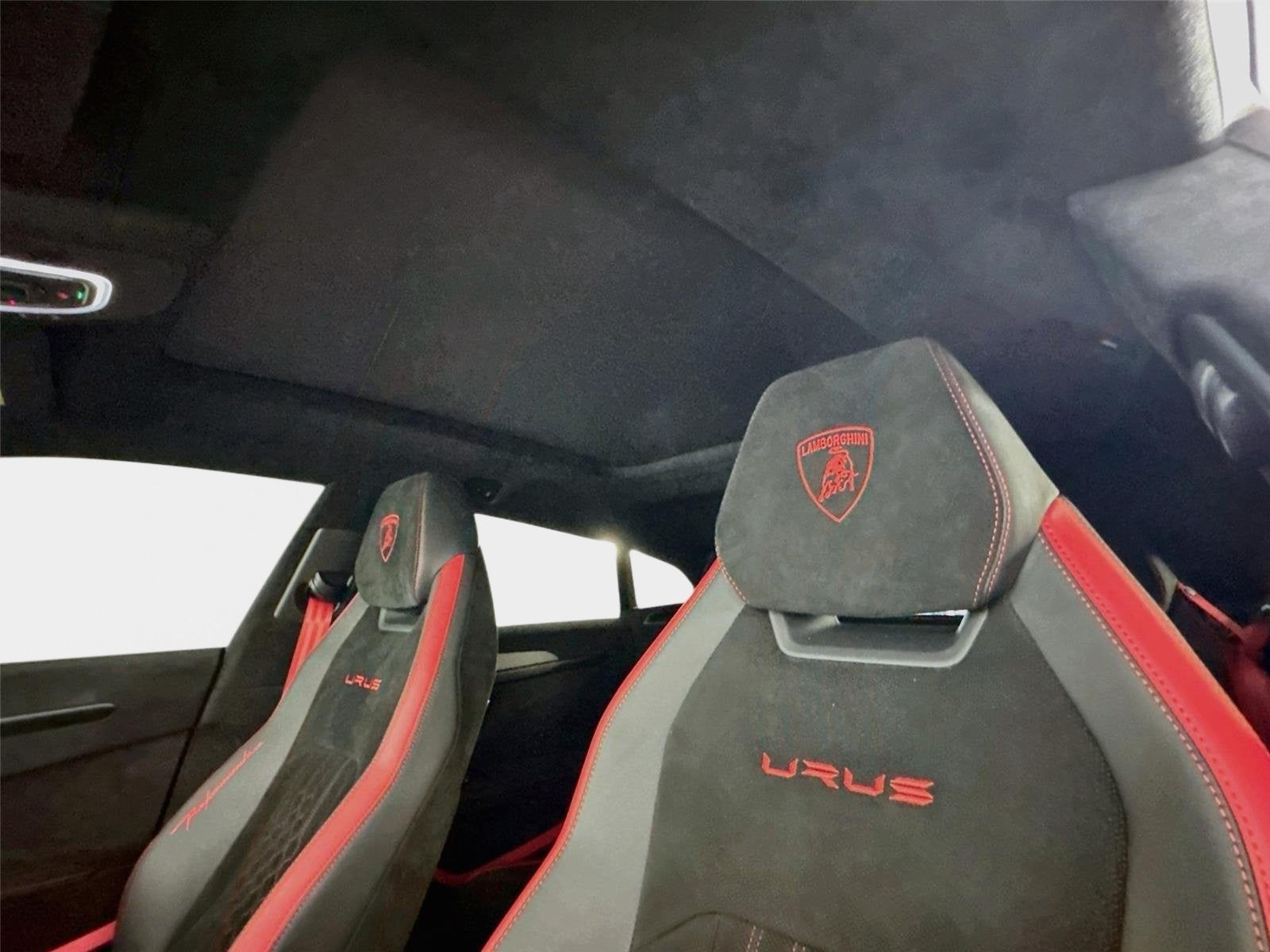 2024 Lamborghini Urus Performante