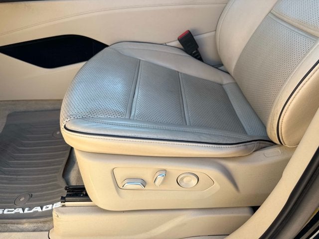 2023 Cadillac Escalade ESV Premium