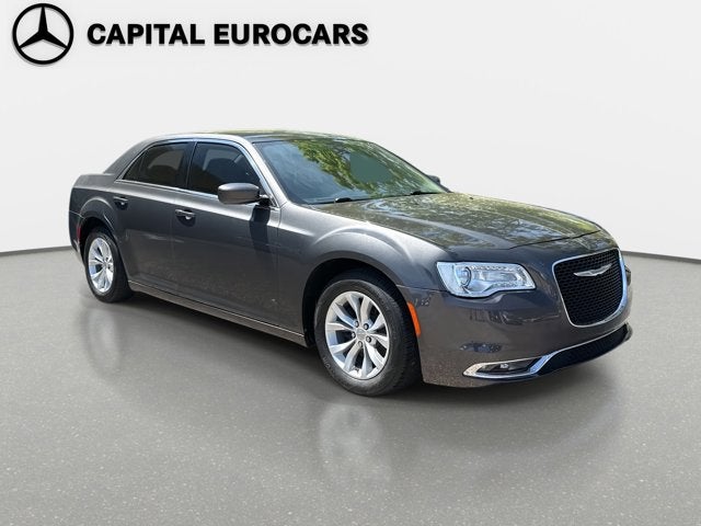 2015 Chrysler 300 Limited