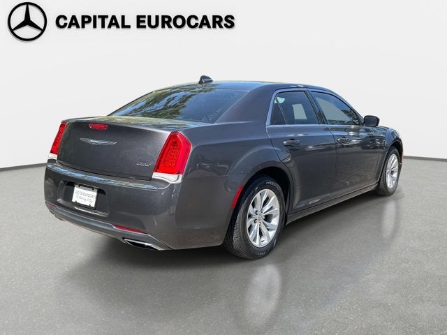 2015 Chrysler 300 Limited