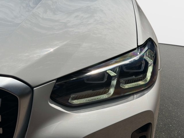2025 BMW X4 xDrive30i