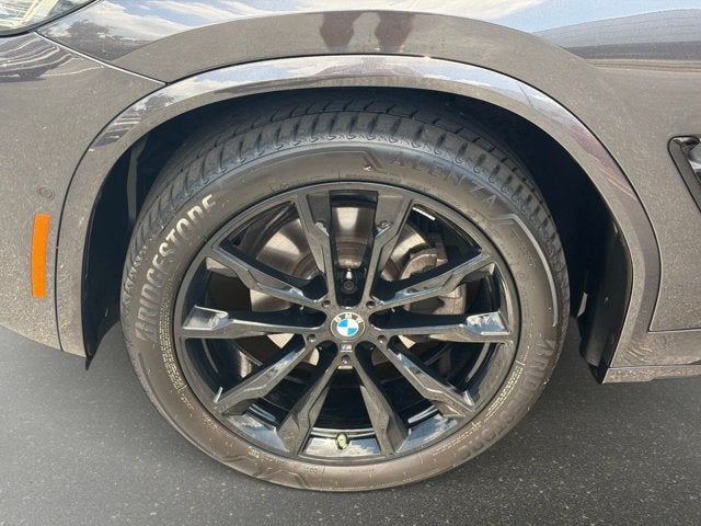 2025 BMW X4 xDrive30i