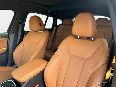 2025 BMW X4 xDrive30i