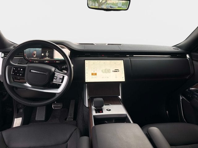 2025 Land Rover Range Rover SE