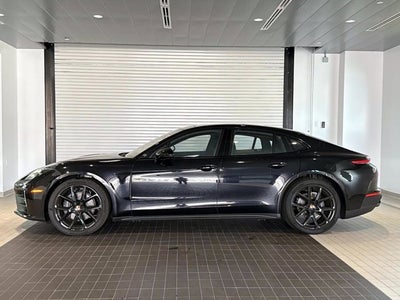 2025 Porsche Panamera 4