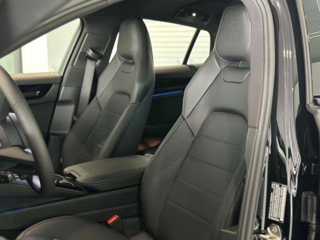 2025 Porsche Panamera 4