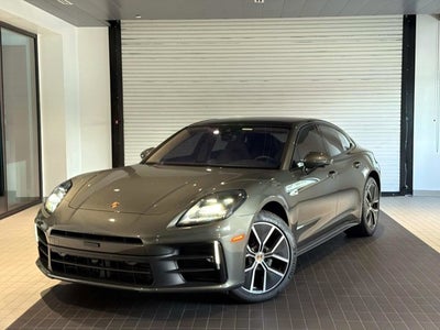 2025 Porsche Panamera Base