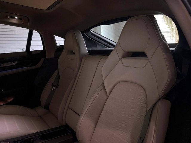 2025 Porsche Panamera Base