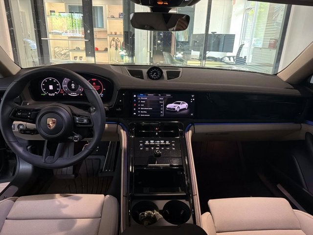 2025 Porsche Panamera Base