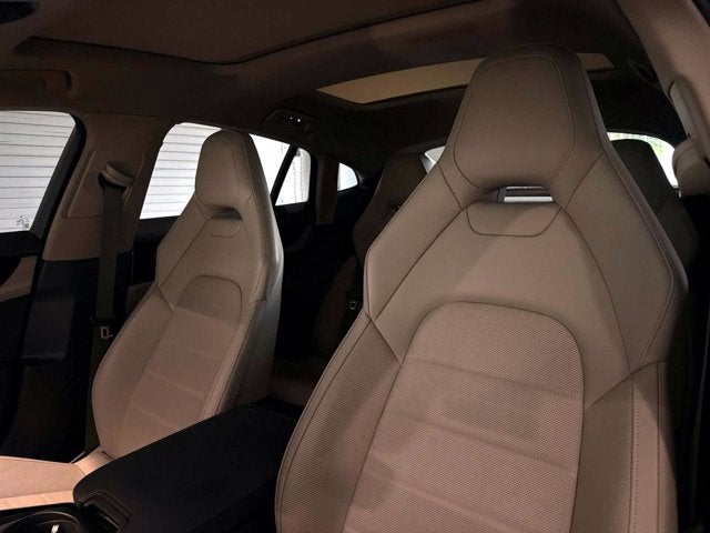 2025 Porsche Panamera Base