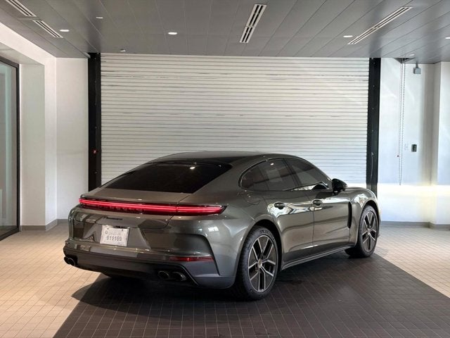 2025 Porsche Panamera Base