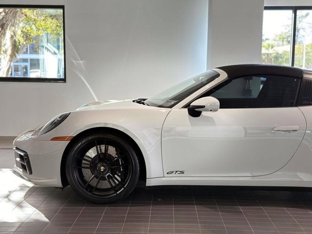 2023 Porsche 911 4 GTS