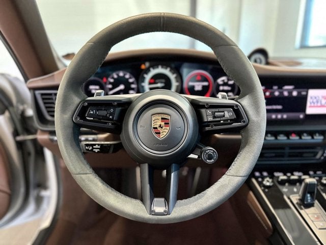 2023 Porsche 911 4 GTS