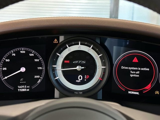 2023 Porsche 911 4 GTS