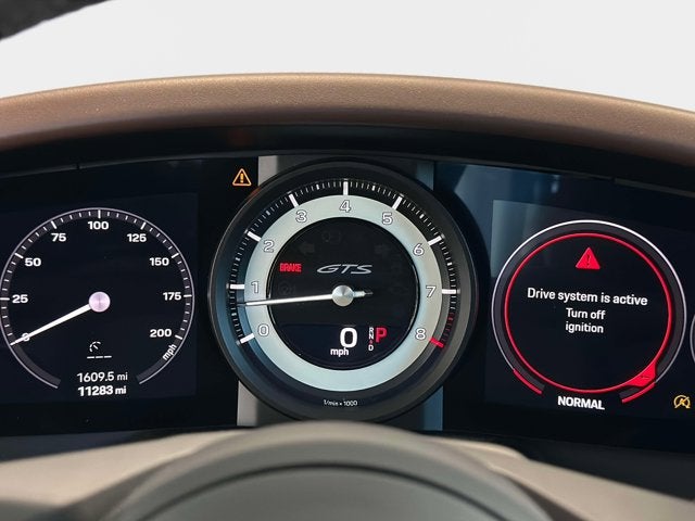 2023 Porsche 911 4 GTS