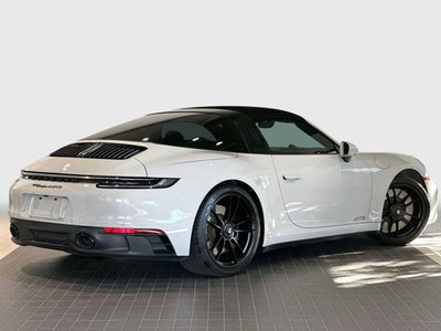 2023 Porsche 911 4 GTS