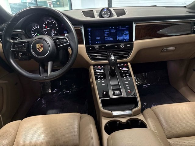 2022 Porsche Macan Base