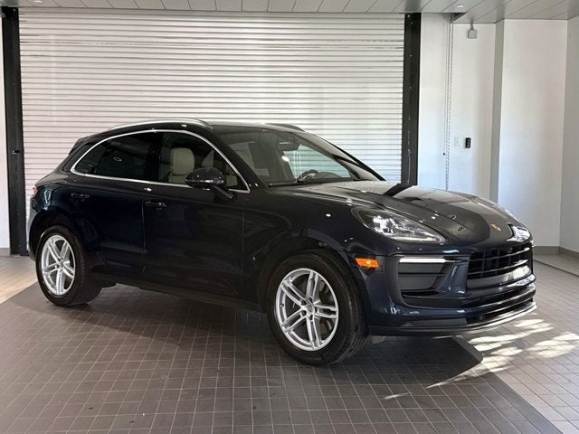 2022 Porsche Macan Base