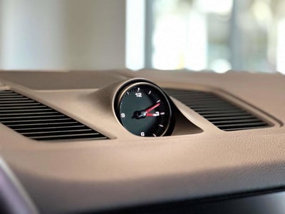 2022 Porsche Cayenne Base