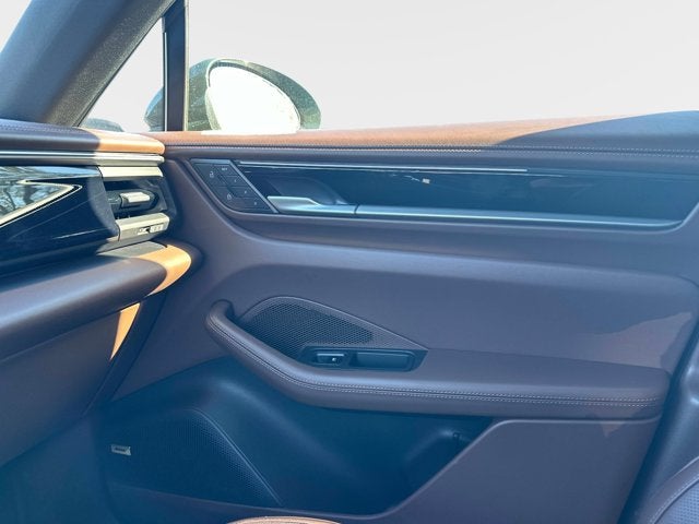 2024 Porsche Macan Electric 4