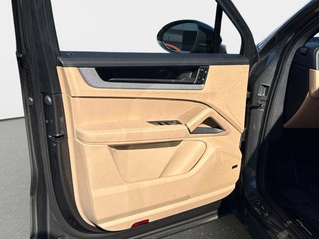 2025 Porsche Cayenne E-Hybrid