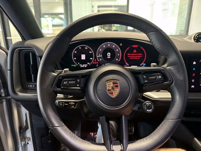 2025 Porsche Cayenne Base