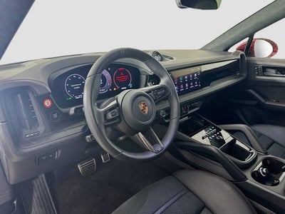 2025 Porsche Cayenne GTS