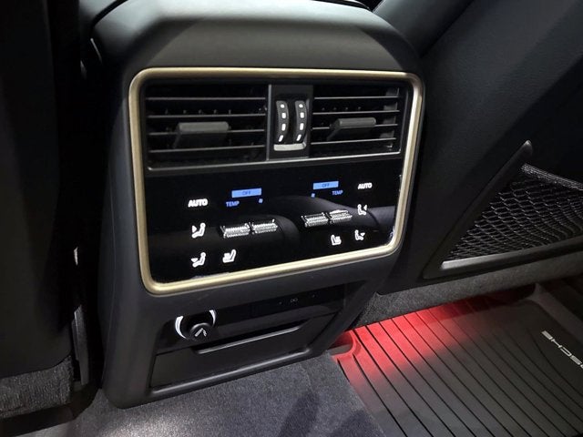 2024 Porsche Cayenne Turbo GT