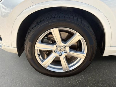 2021 Volvo XC90 T5 Momentum